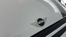 MINI Hatchback 1.5 Cooper Classic 5dr Auto Petrol Hatchback